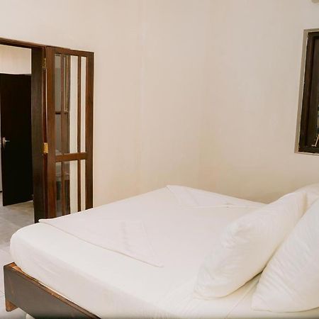 Romantic Garden Hotel 尼甘布 外观 照片