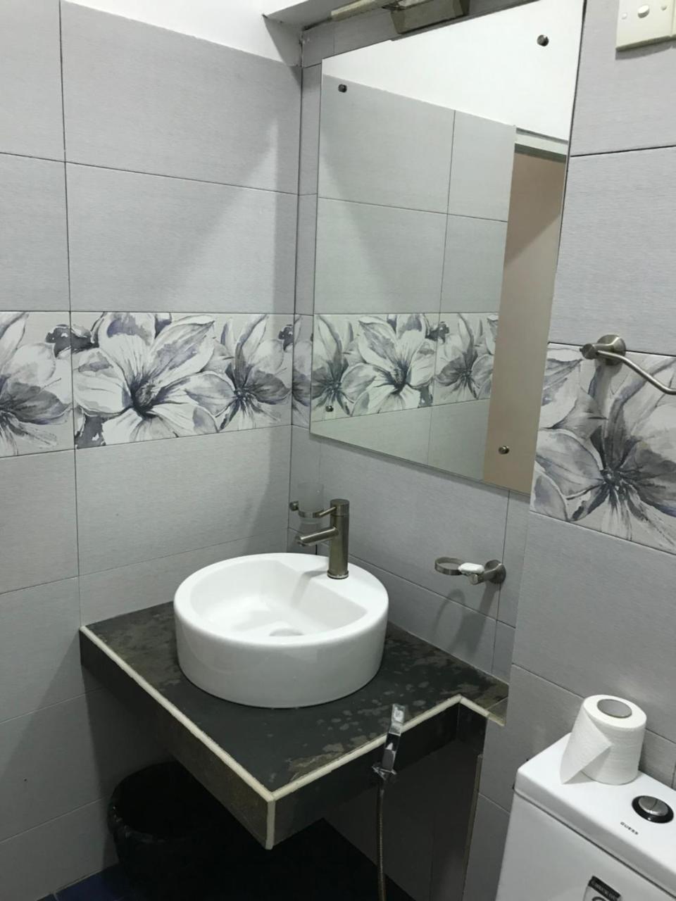 Romantic Garden Hotel 尼甘布 外观 照片