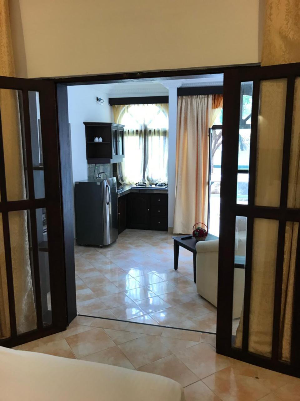 Romantic Garden Hotel 尼甘布 外观 照片