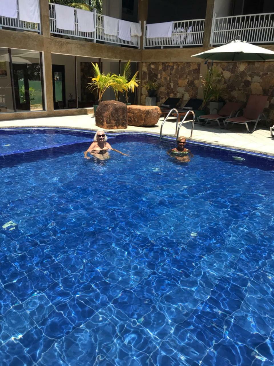 Romantic Garden Hotel 尼甘布 外观 照片